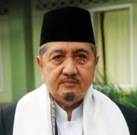 Dr.-KH.-Abdullah-Syukri-Zarkasyi-4-200x300