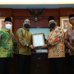 BPJPH Terbitkan Sertifikat Halal Vaksin Sinovac